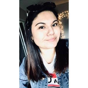 Meet your Posher, Isabel